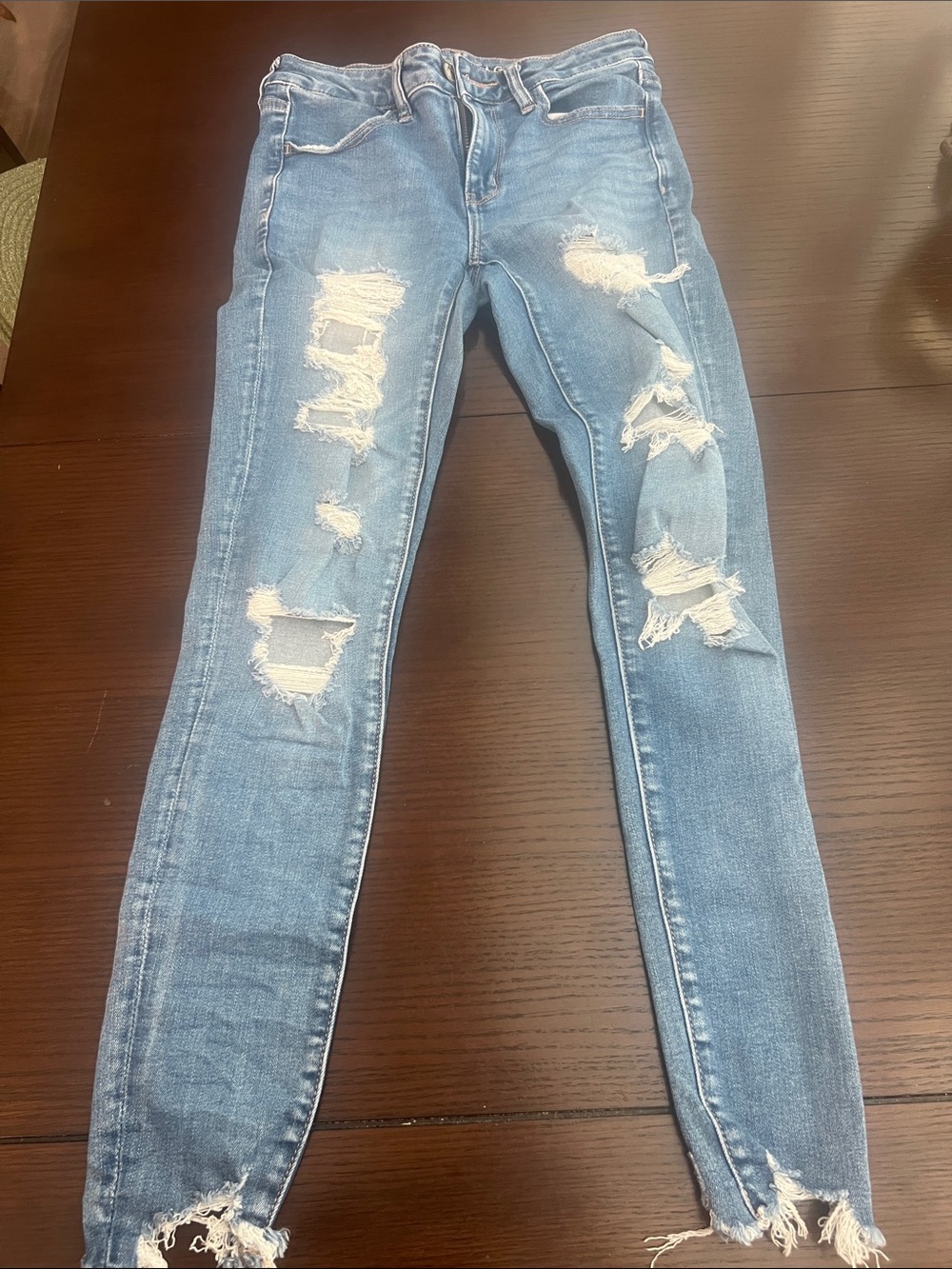 American Eagle Outfitters Light Blue Distressed Skinny Jeans